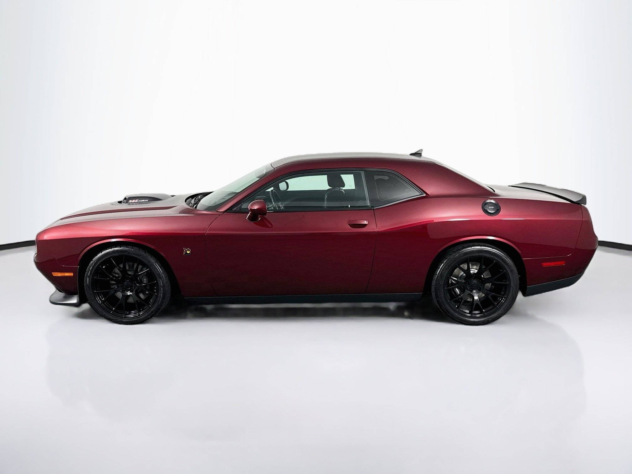 Used 2017 Dodge Challenger R/T Scat Pack RWD image 11