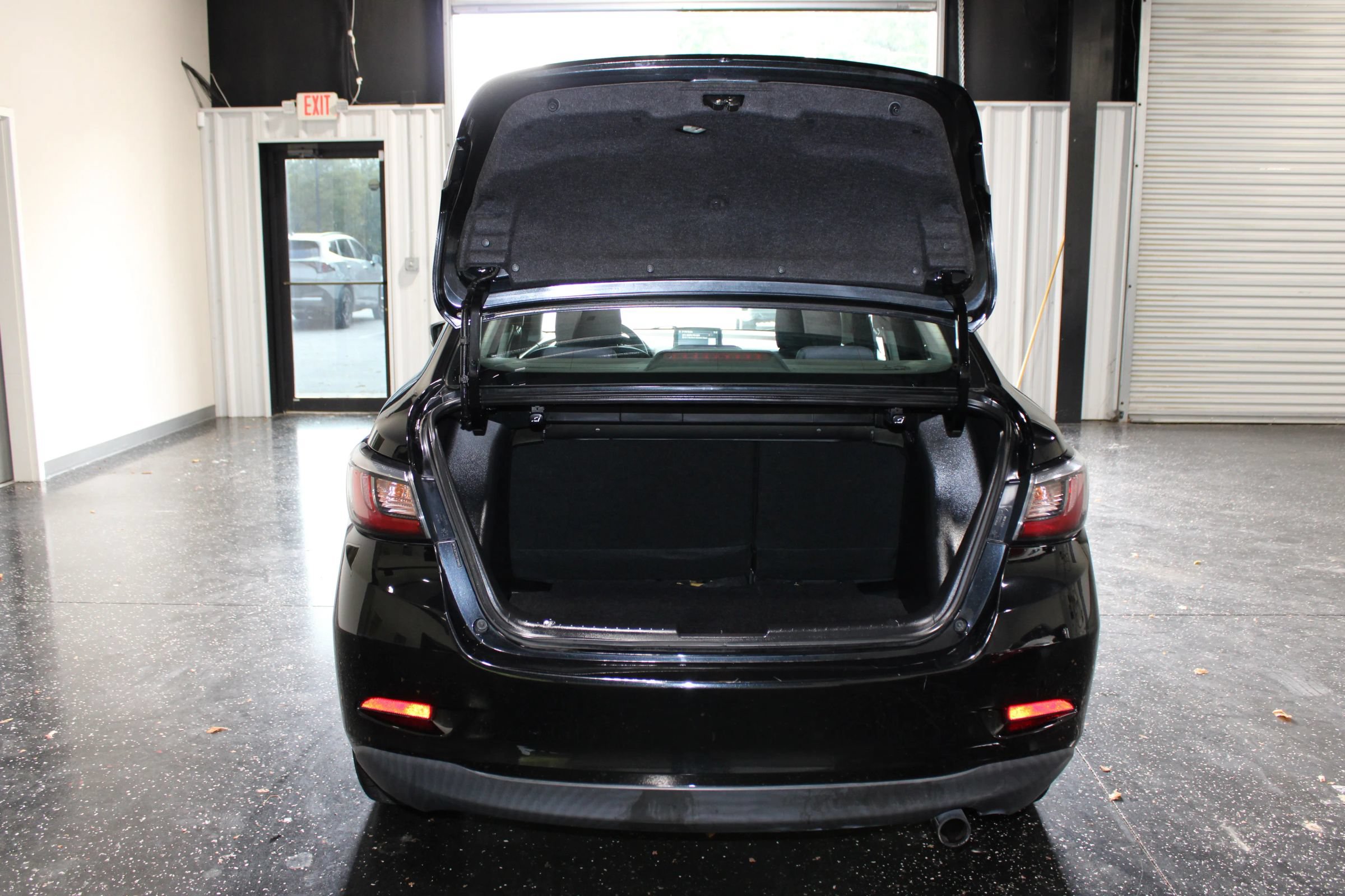 Used 2016 Scion iA FWD image 29