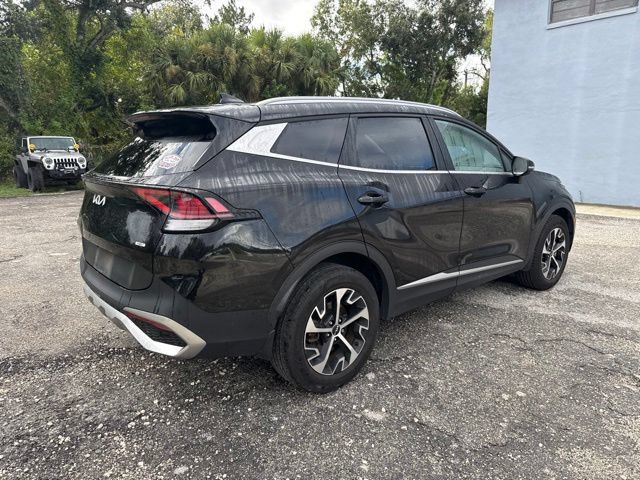 Certified 2025 Kia Sportage EX AWD/4WD image 3