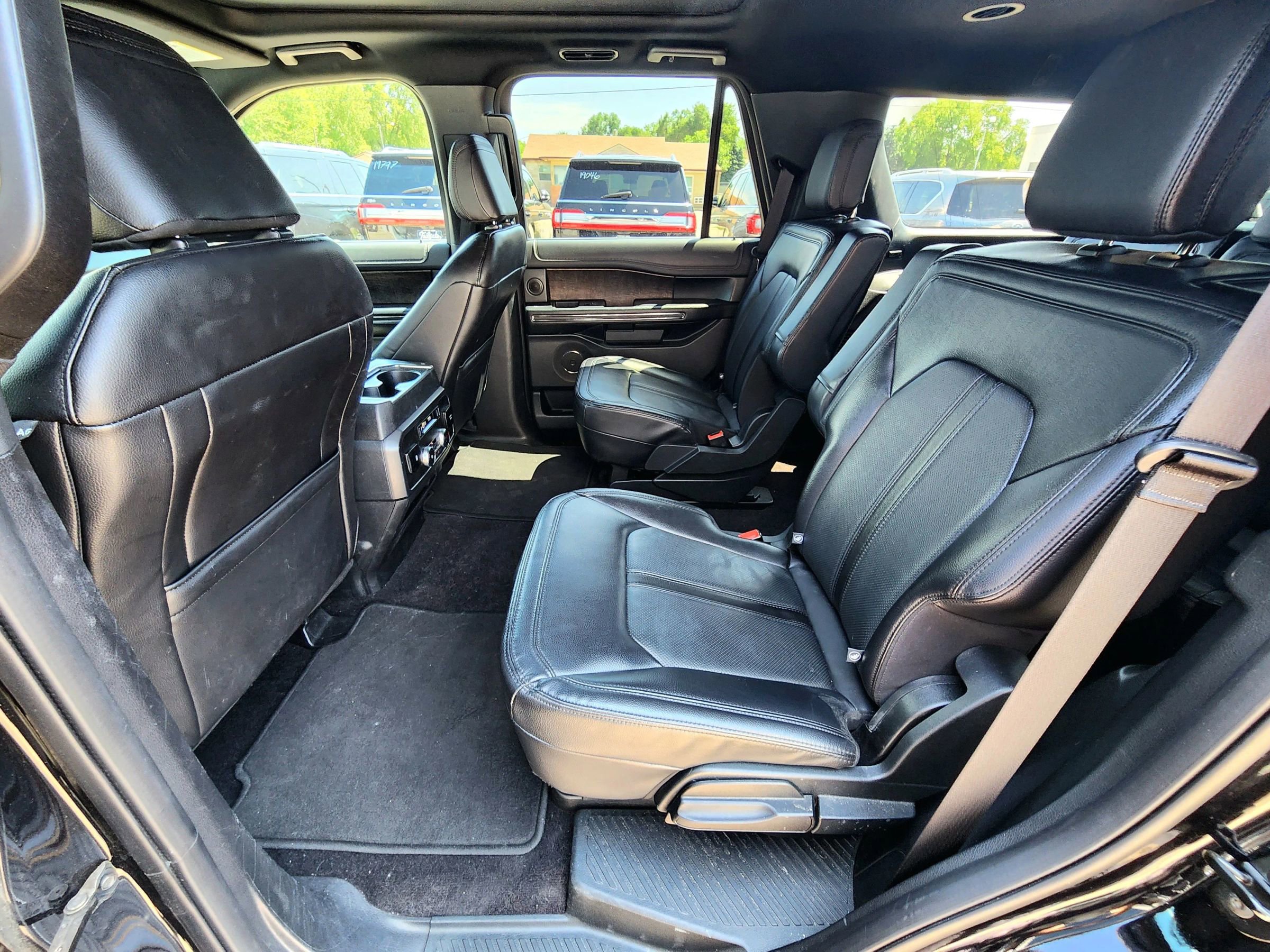 Used 2021 Ford Expedition Limited image 15