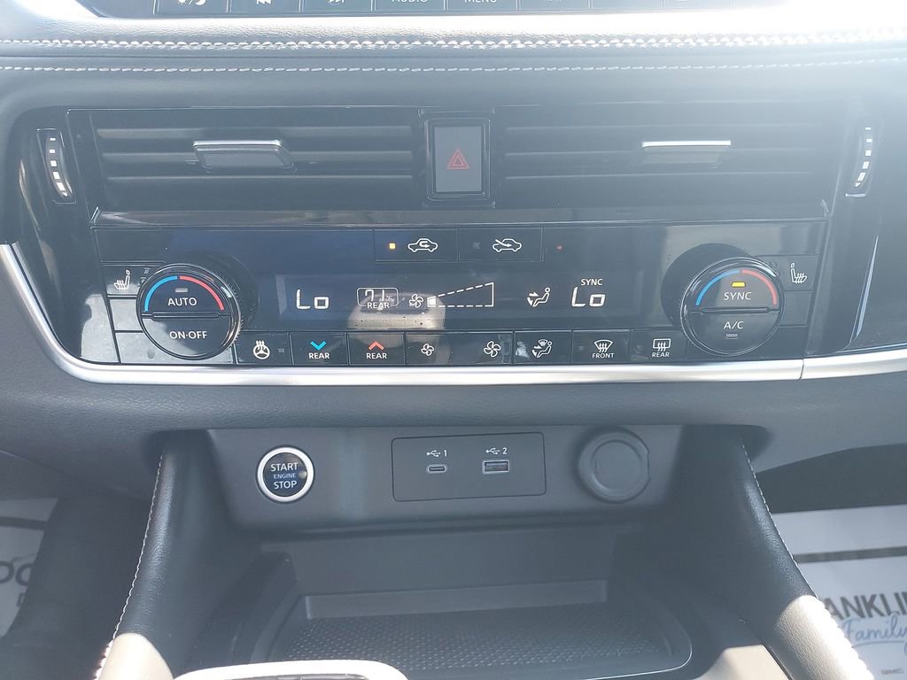 Used 2023 Nissan Rogue SL w/ SL Premium Package image 25