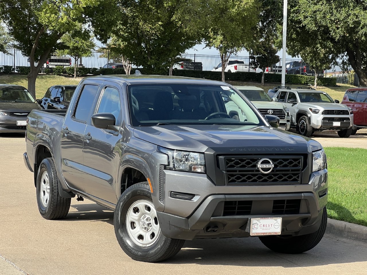 Used 2023 Nissan Frontier S AWD/4WD image 2