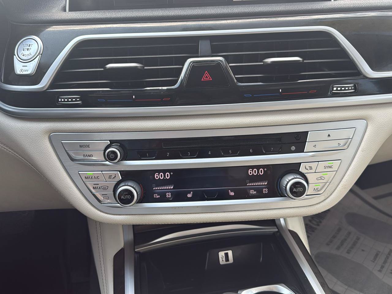 Used 2018 BMW 750i xDrive AWD/4WD image 23