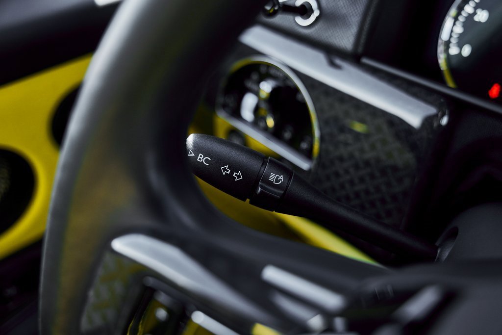 Used 2022 Rolls-Royce Cullinan Black Badge w/ Dark Exterior Package image 64