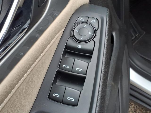 Used 2022 Chevrolet Traverse LT w/ LPO, Cargo Package image 28