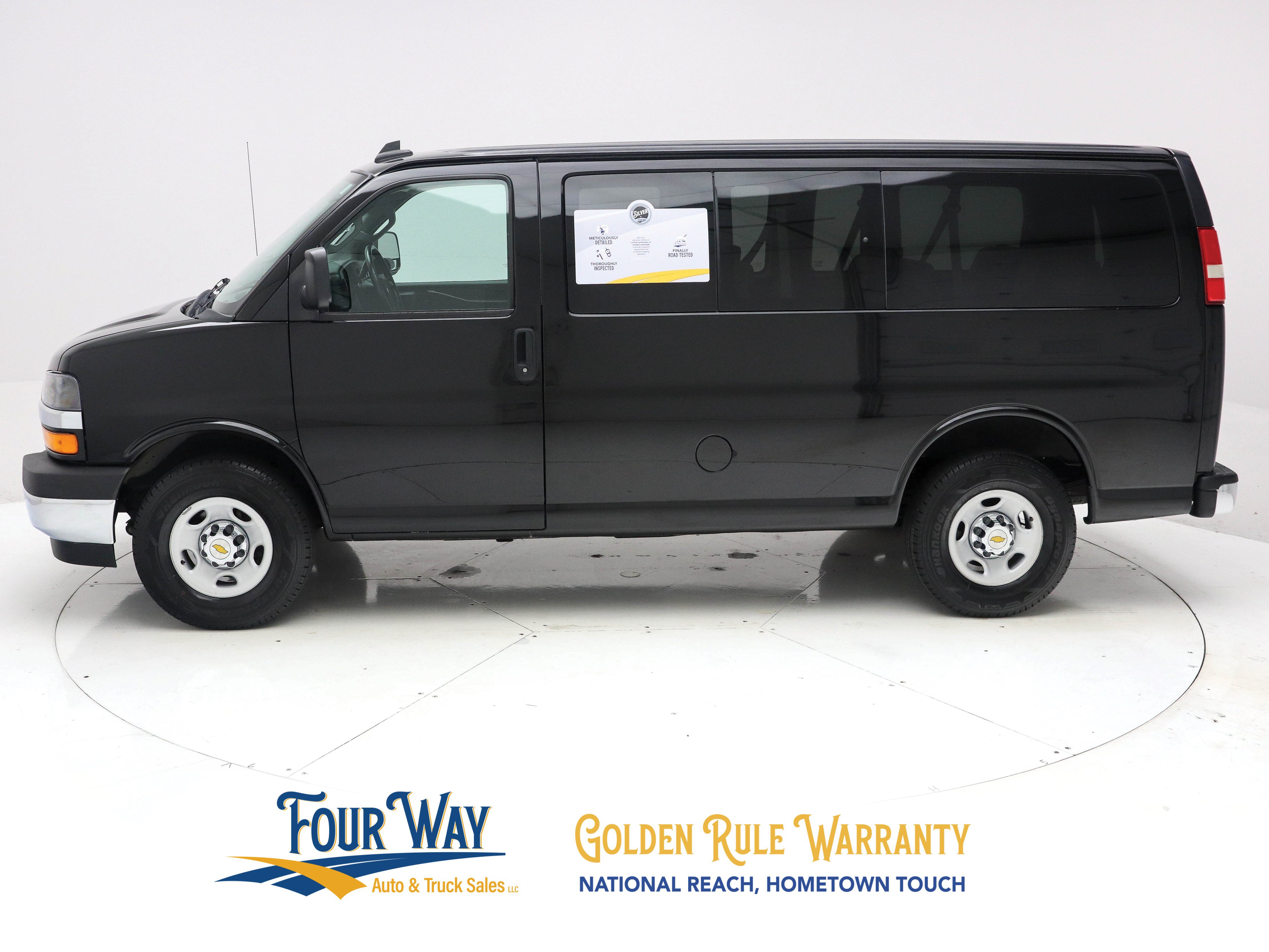Used 2016 Chevrolet Express 2500 LS RWD image 7