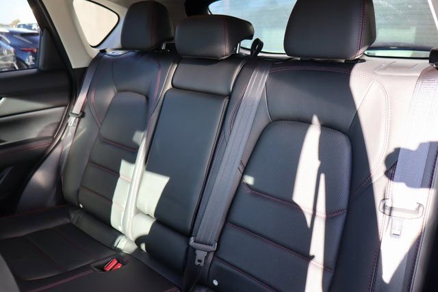 Used 2023 MAZDA CX-5 Carbon Edition image 16