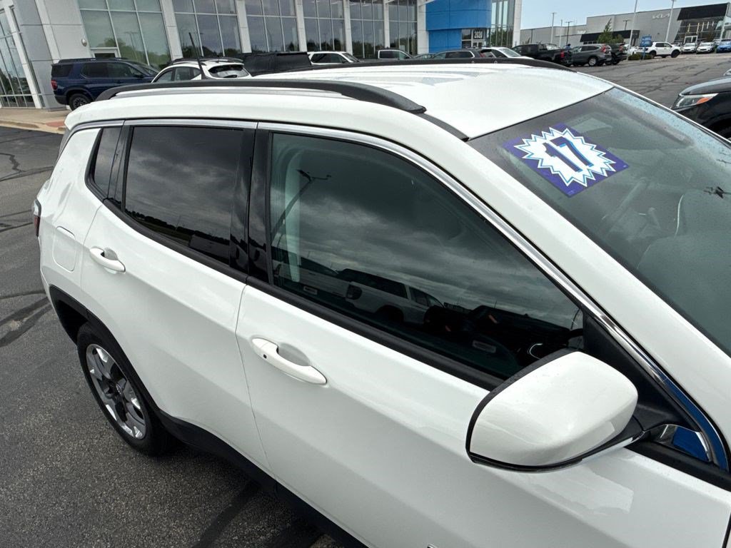 Used 2017 Jeep Compass Limited AWD/4WD image 14