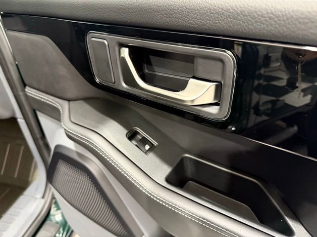 Used 2024 INEOS Grenadier Fieldmaster Edition image 23