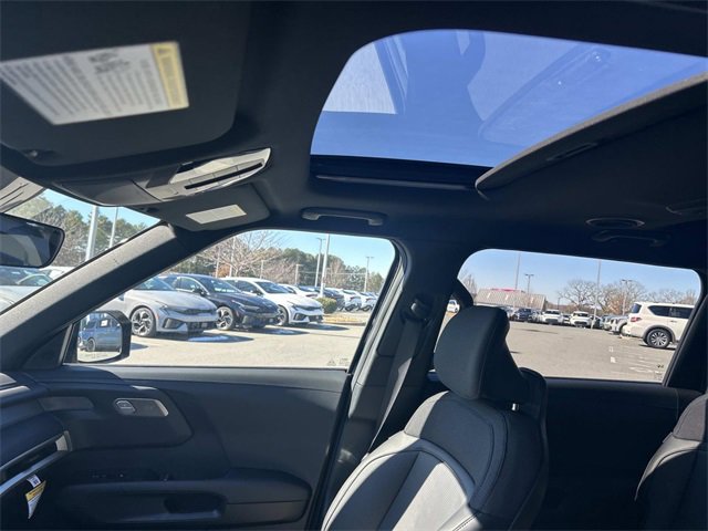 New 2027 Kia Telluride S image 6