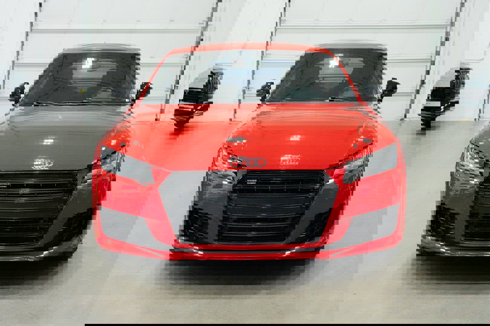 Used 2018 Audi TT 2.0T w/ Technology Package image 2