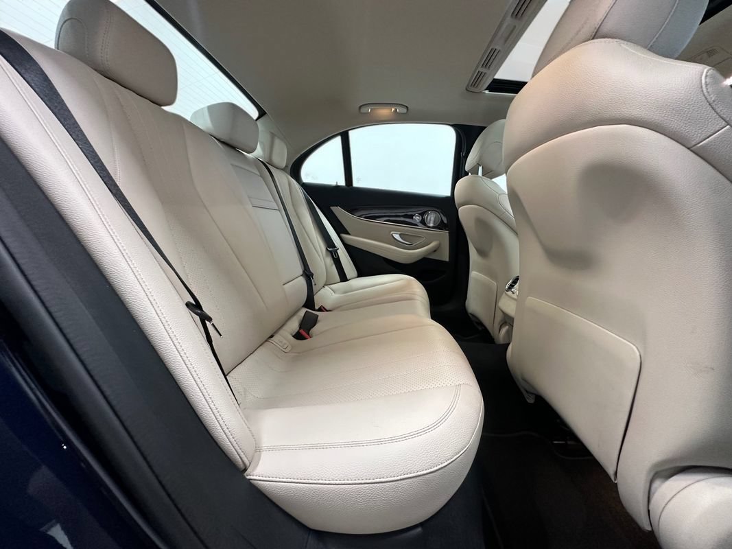 Used 2019 Mercedes-Benz E 300 4MATIC image 17