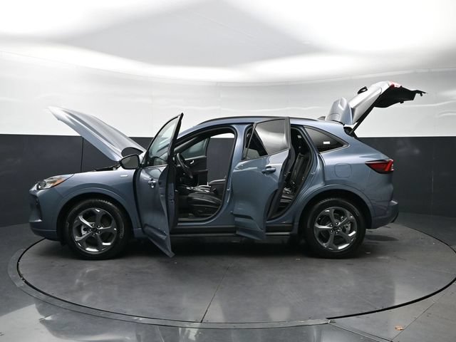 Used 2023 Ford Escape ST-Line w/ Equipment Group 301A FWD image 32