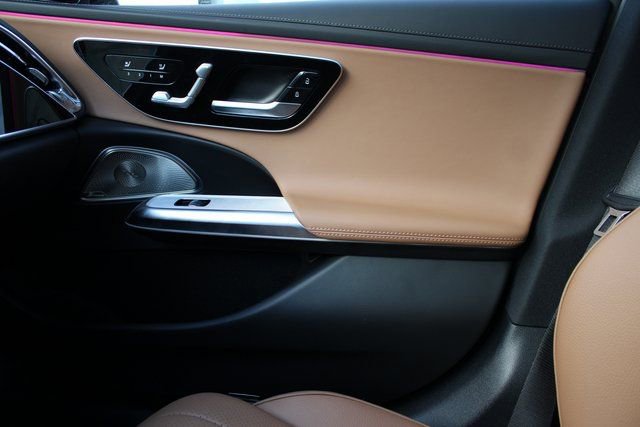 Used 2024 Mercedes-Benz E 350 4MATIC Sedan image 30