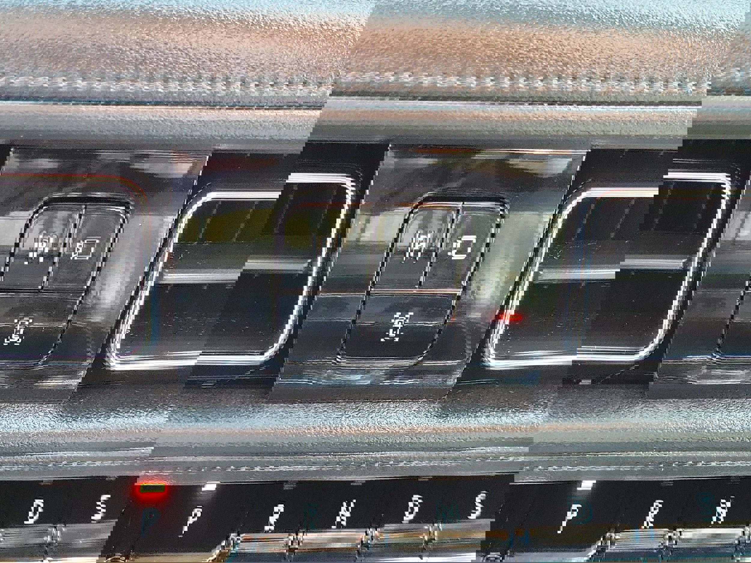 Used 2023 Lincoln Nautilus Reserve w/ Equipment Group 202A image 27