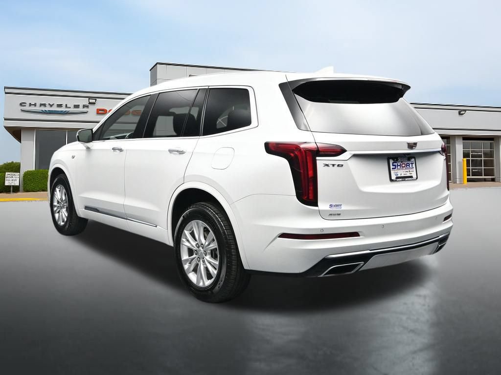 Used 2024 Cadillac XT6 Luxury w/ LPO, Floor Liner Package AWD/4WD image 3