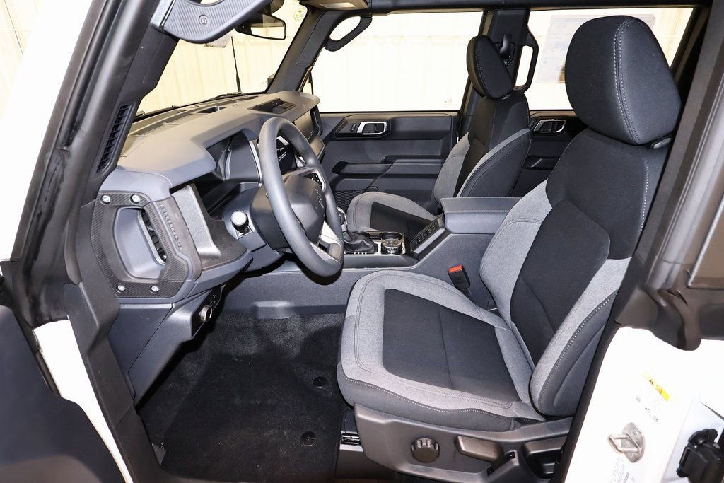 New 2026 Ford Bronco 4-Door AWD/4WD image 11