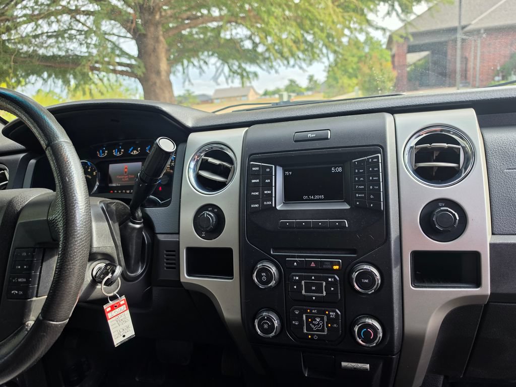 Used 2014 Ford F150 XLT w/ XLT Convenience Package RWD image 14