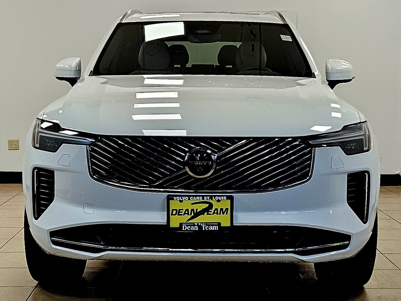 New 2026 Volvo XC90 B6 Plus w/ Protection Package Premier AWD/4WD image 6