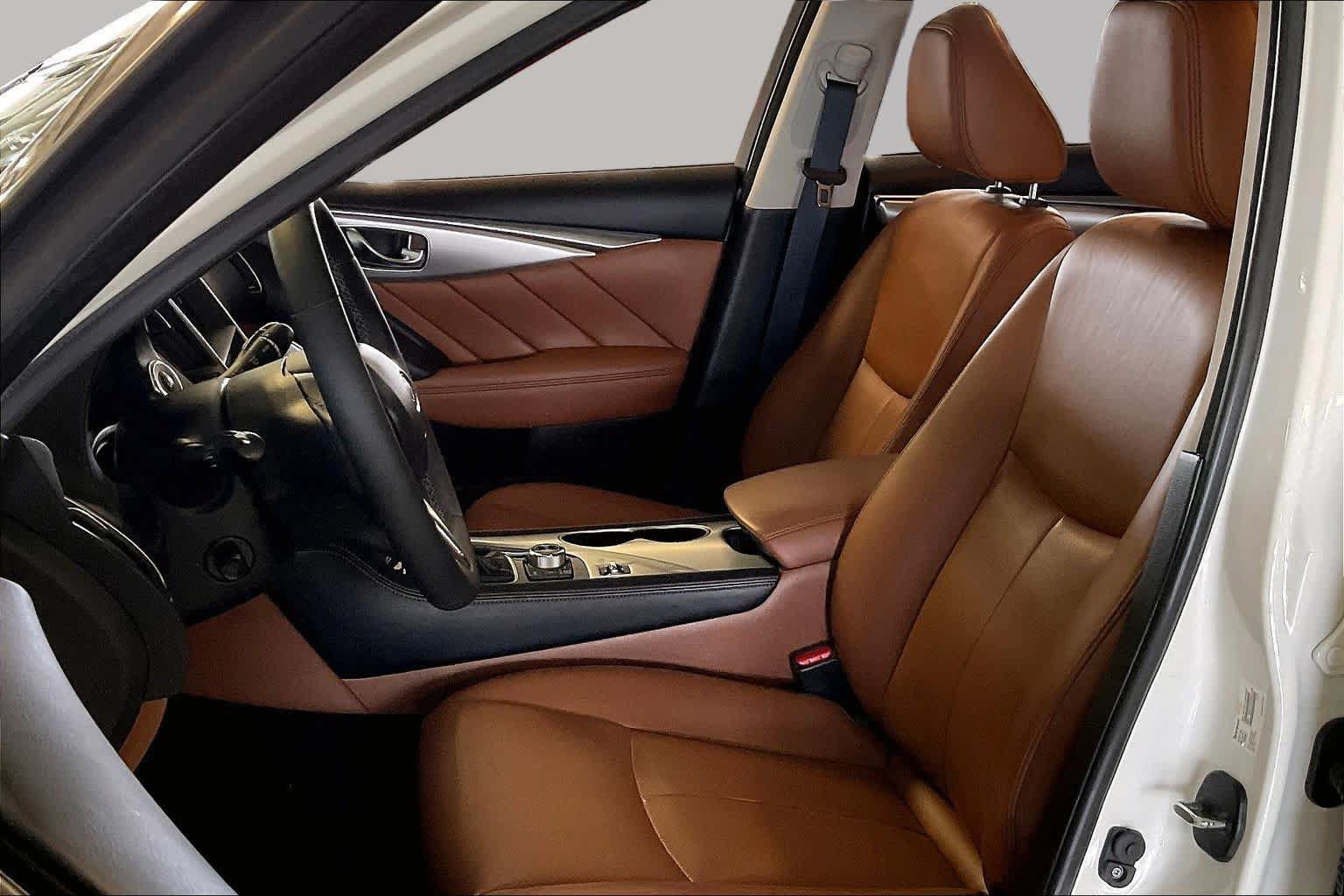 Used 2023 INFINITI Q50 Luxe w/ Cargo Package RWD image 7