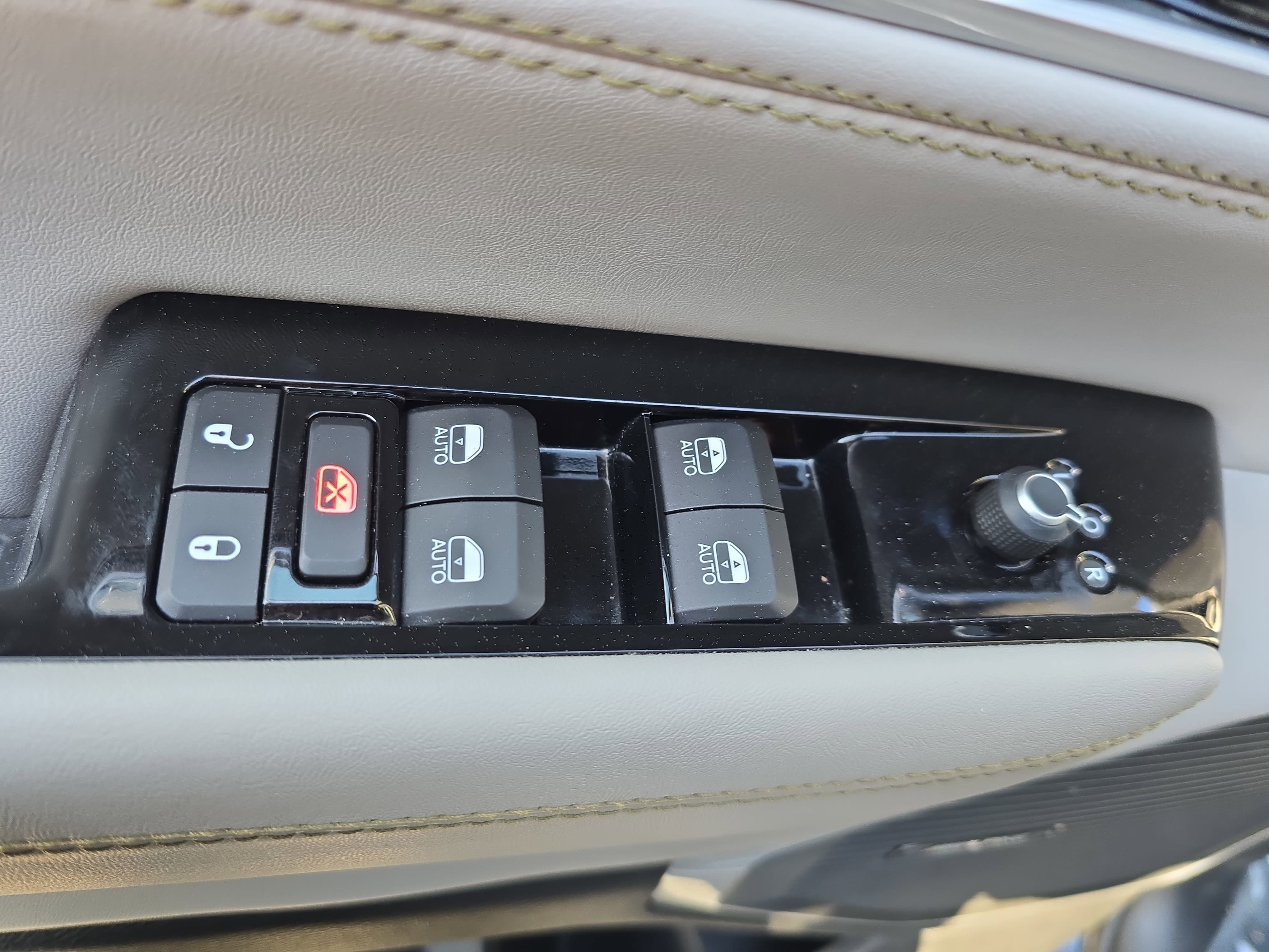 Used 2022 Jeep Wagoneer Series II image 28