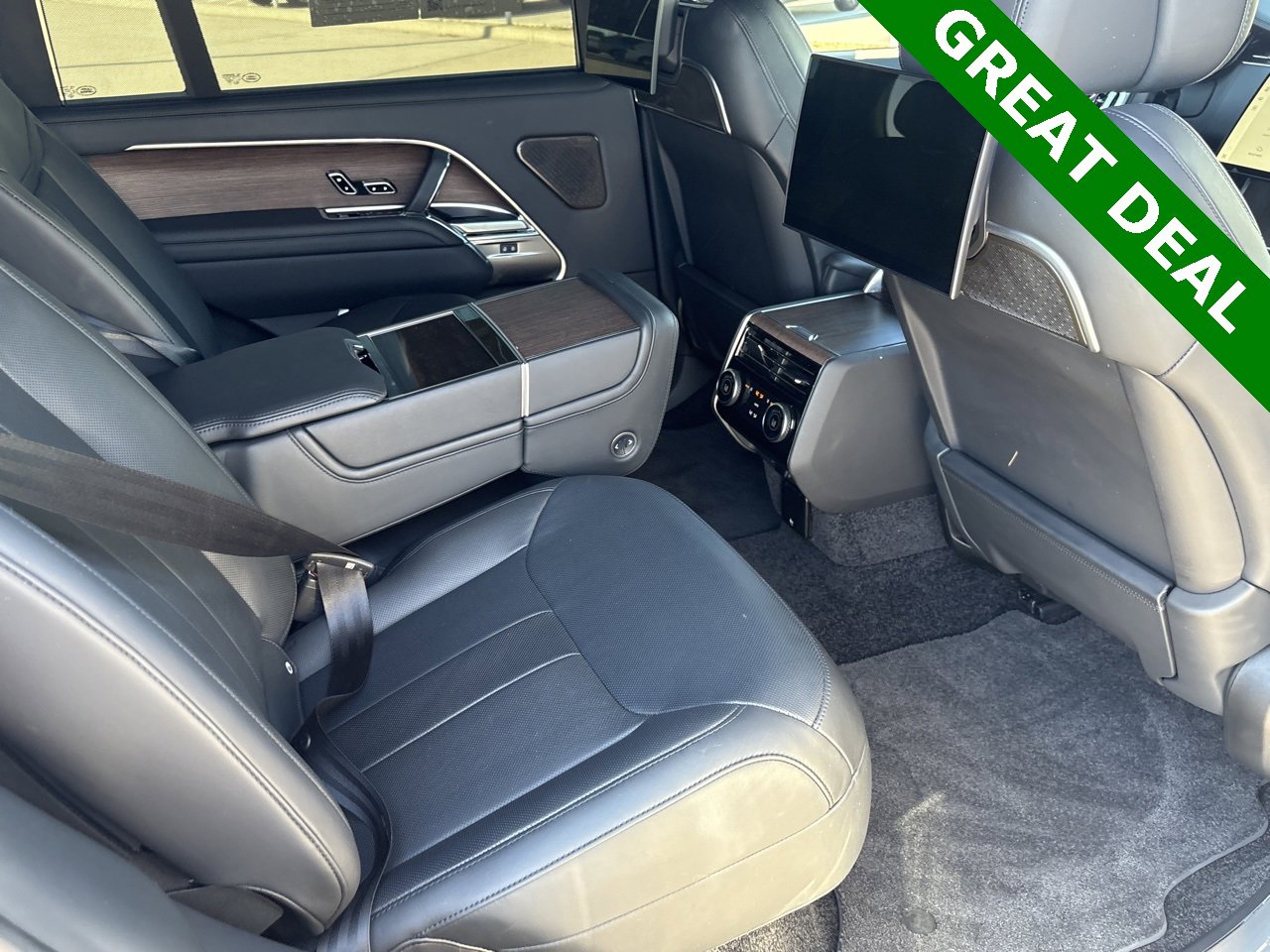 Used 2025 Land Rover Range Rover Long Wheelbase Autobiography image 35
