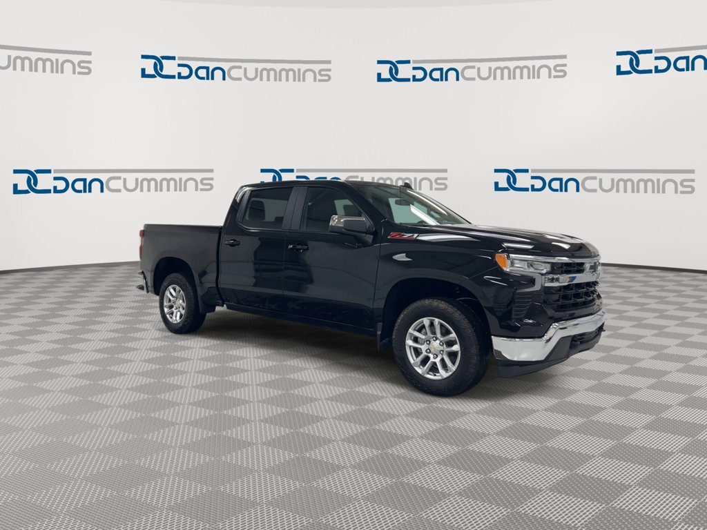 New 2026 Chevrolet Silverado 1500 LT w/ Z71 Off-Road Package AWD/4WD image 2