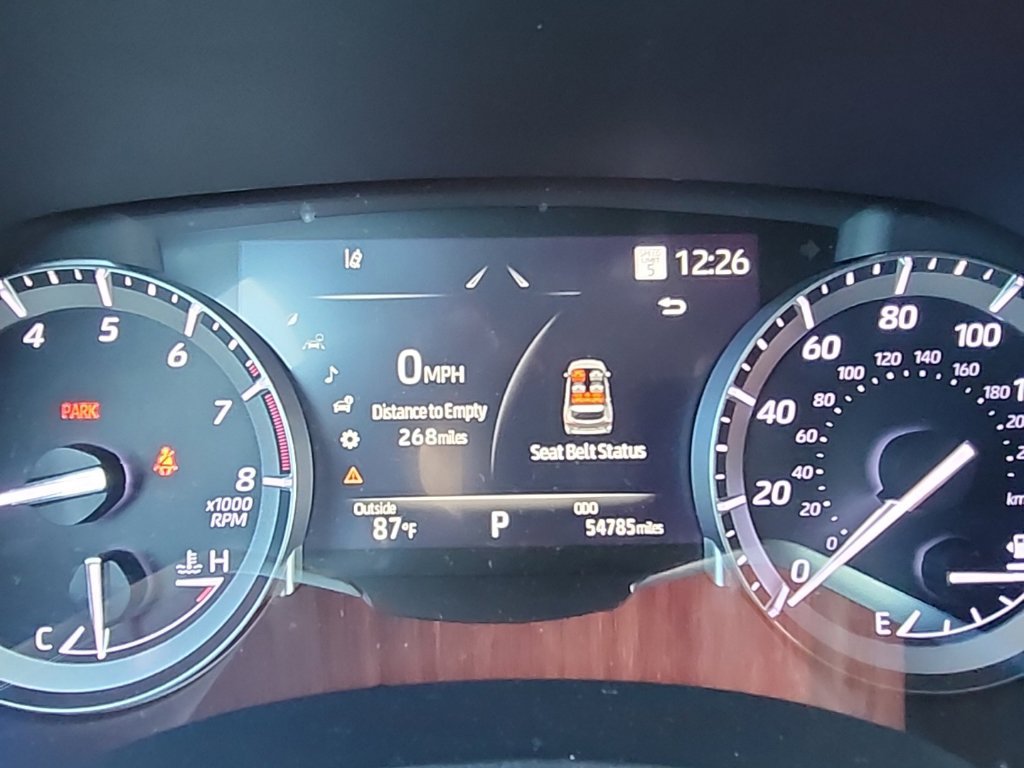 Used 2022 Toyota Highlander XSE FWD image 8