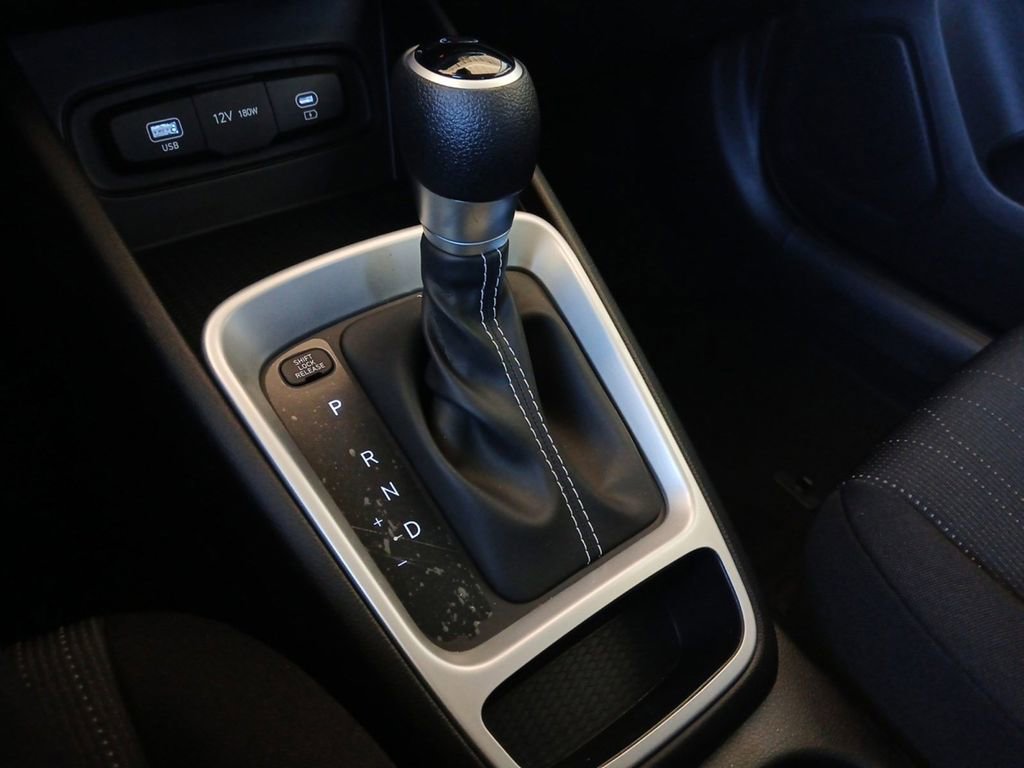 New 2026 Hyundai Venue SE FWD image 19