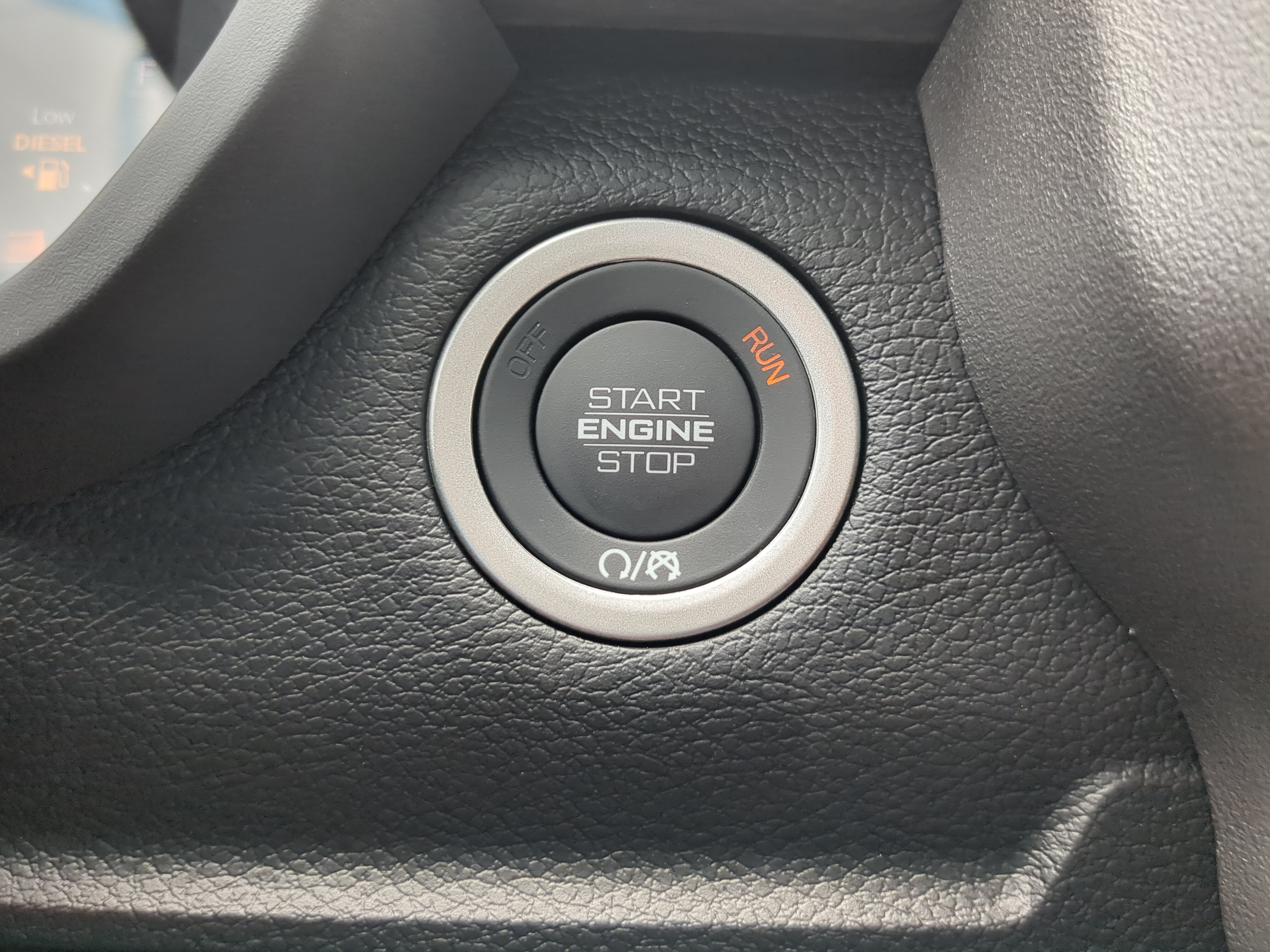 New 2026 RAM 2500 Laramie AWD/4WD image 27
