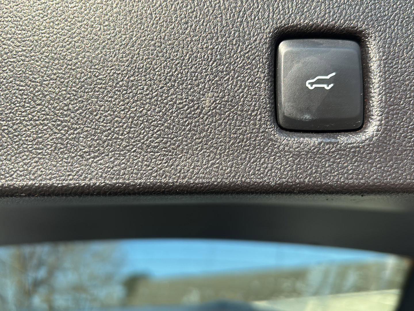 Used 2025 Ford Escape ST-Line w/ Equipment Group 301A image 19