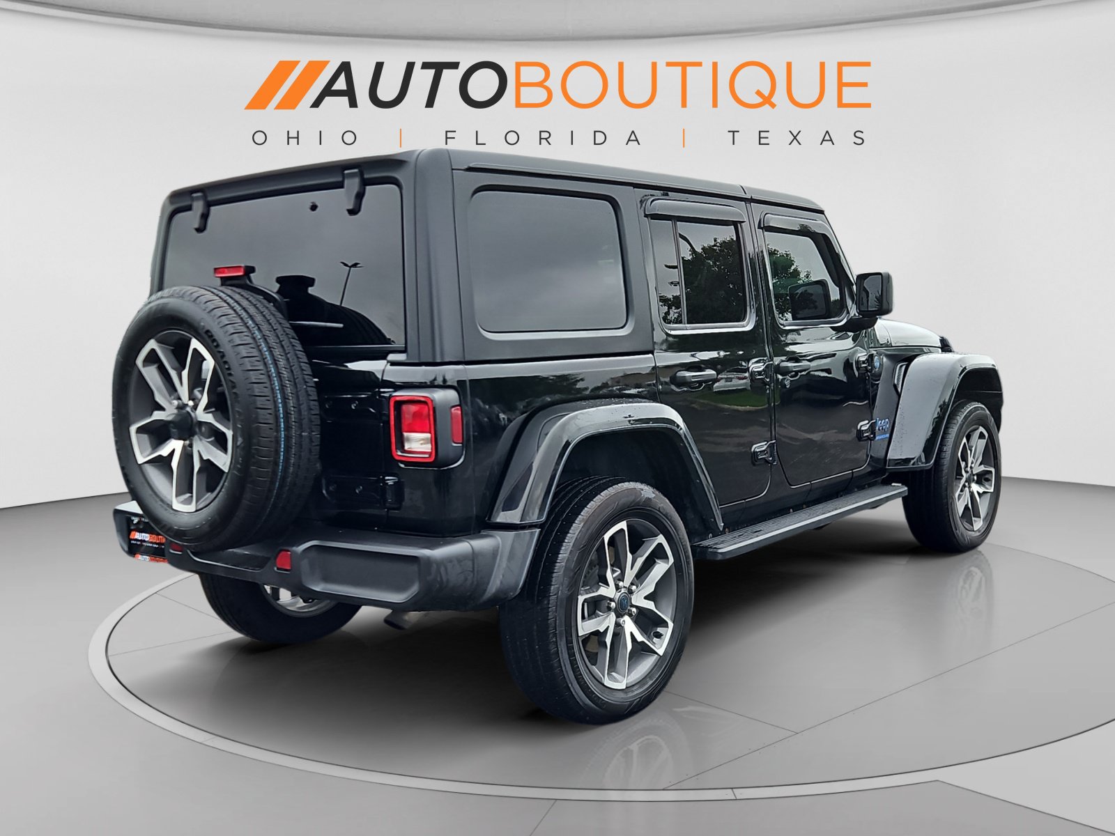 Used 2024 Jeep Wrangler Unlimited AWD/4WD image 5