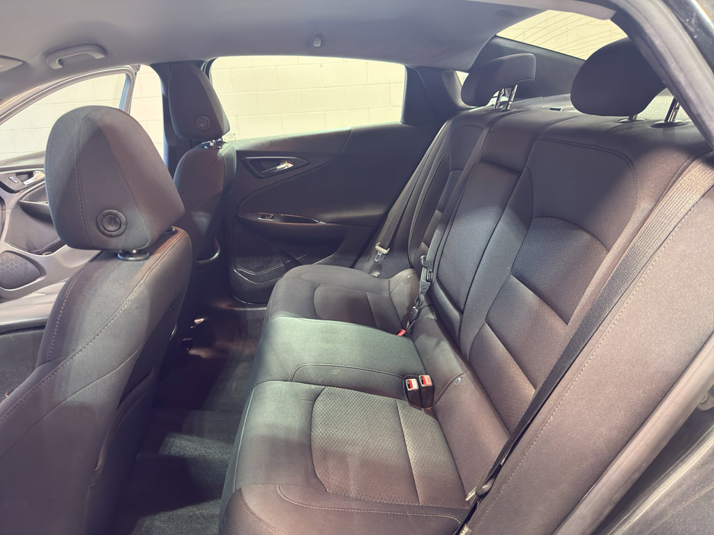 Used 2016 Chevrolet Malibu LT image 27