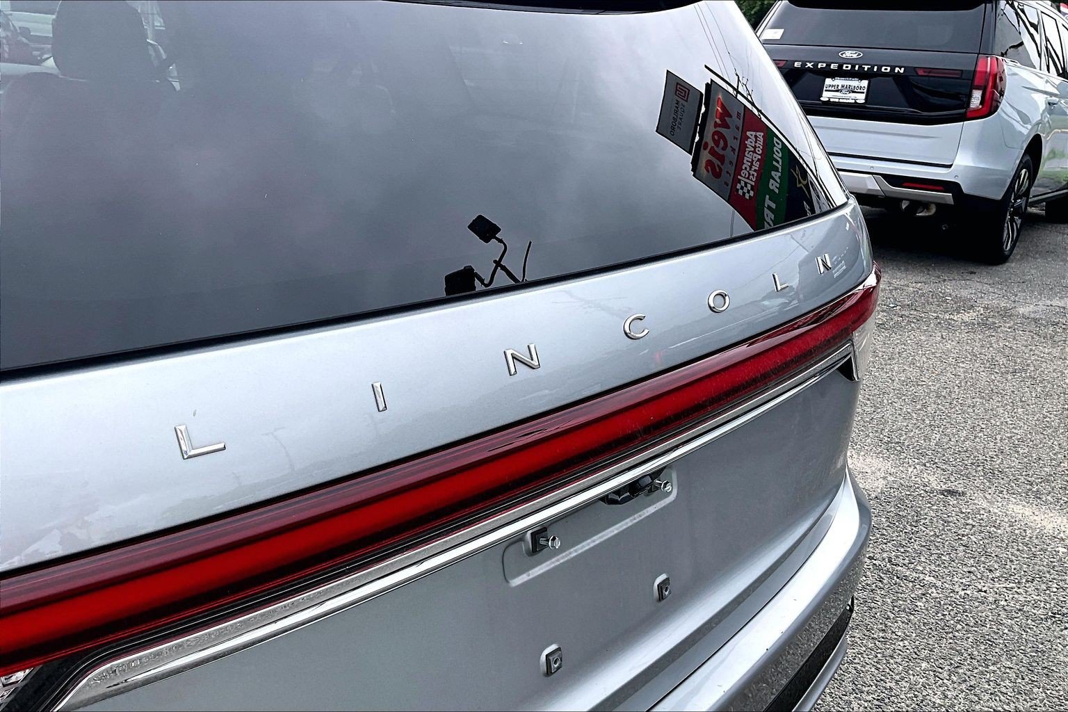 Used 2023 Lincoln Aviator Grand Touring w/ Equipment Group 301A AWD/4WD image 8