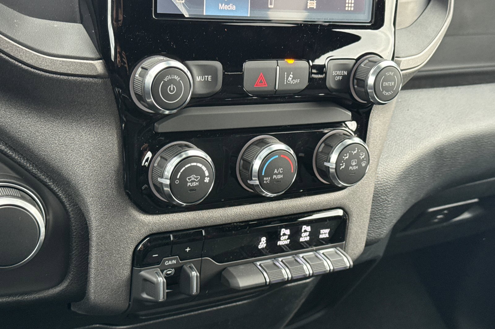 New 2026 RAM 1500 Tradesman image 18