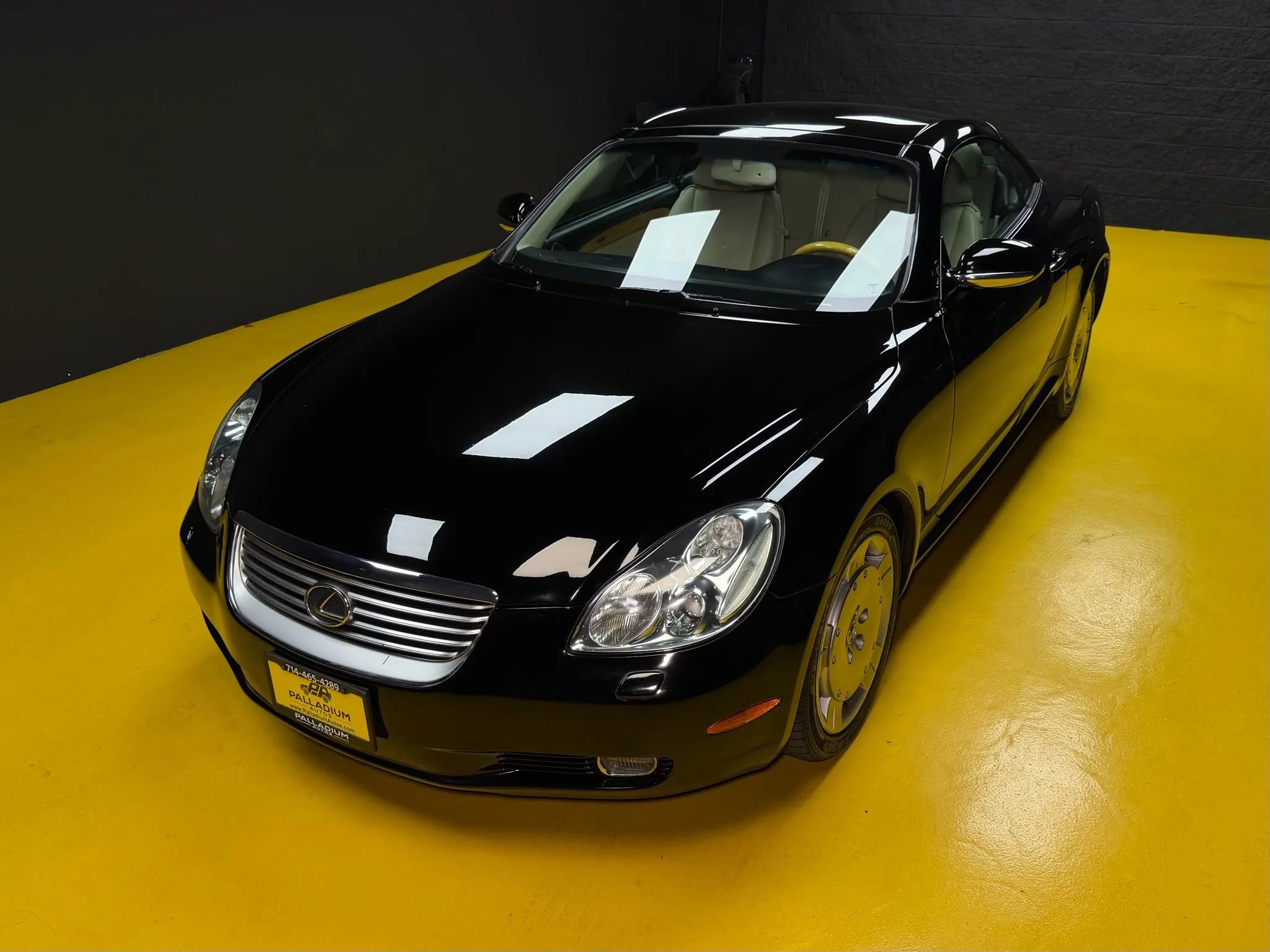 Used 2004 Lexus SC 430 Convertible image 44