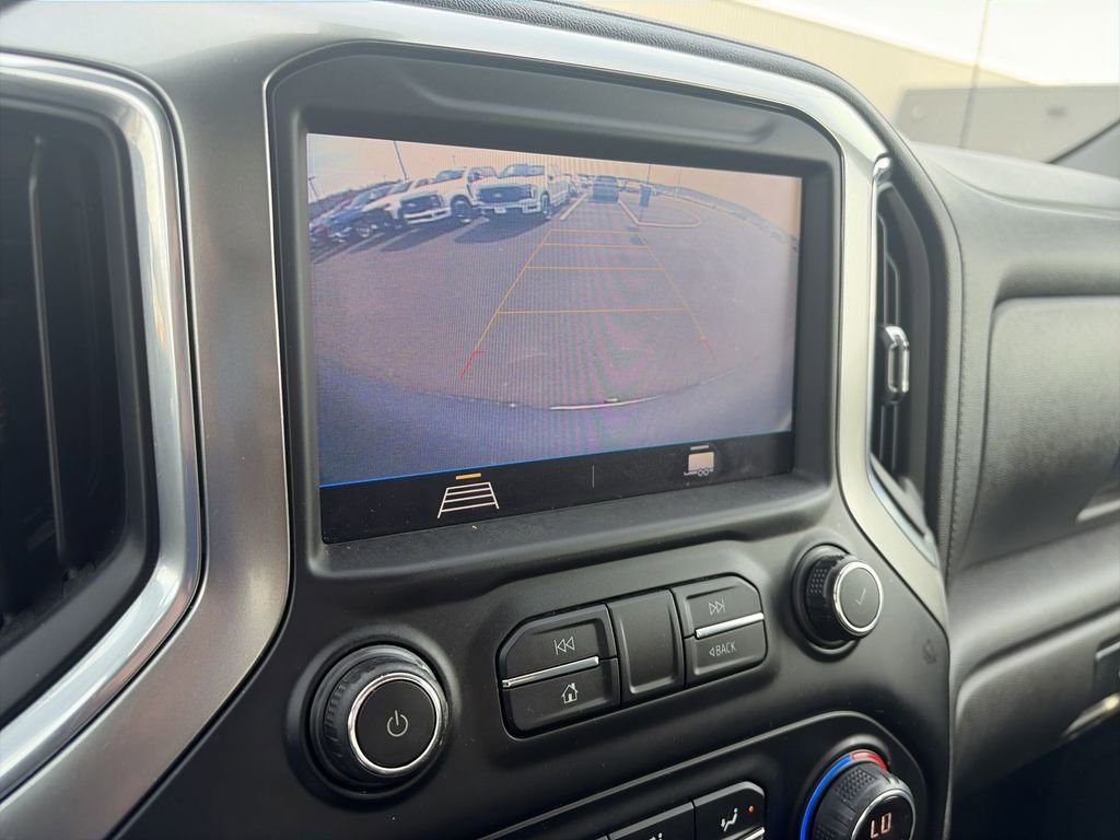 Used 2021 Chevrolet Silverado 1500 LT image 17