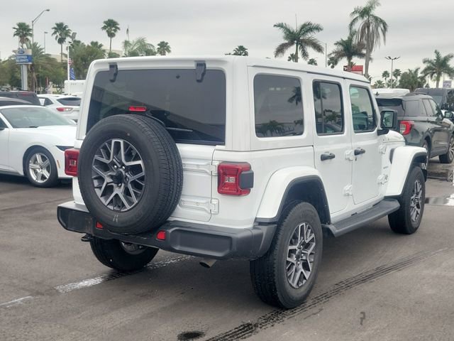 Used 2024 Jeep Wrangler Sahara image 4