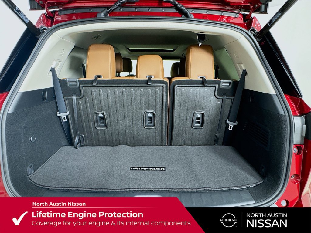 New 2026 Nissan Pathfinder Platinum w/ Cargo Package FWD image 32