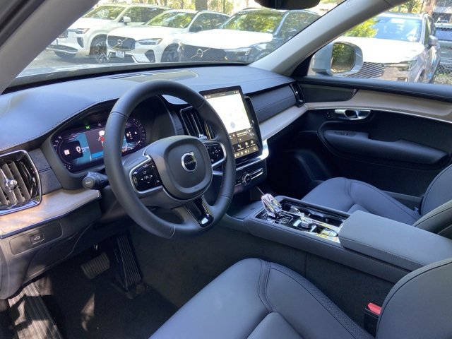 New 2026 Volvo XC90 B6 Plus w/ Protection Package Premier image 10