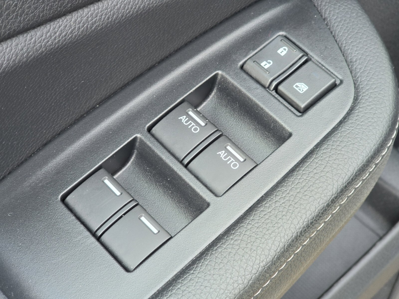 Certified 2023 Honda Passport EX-L image 28