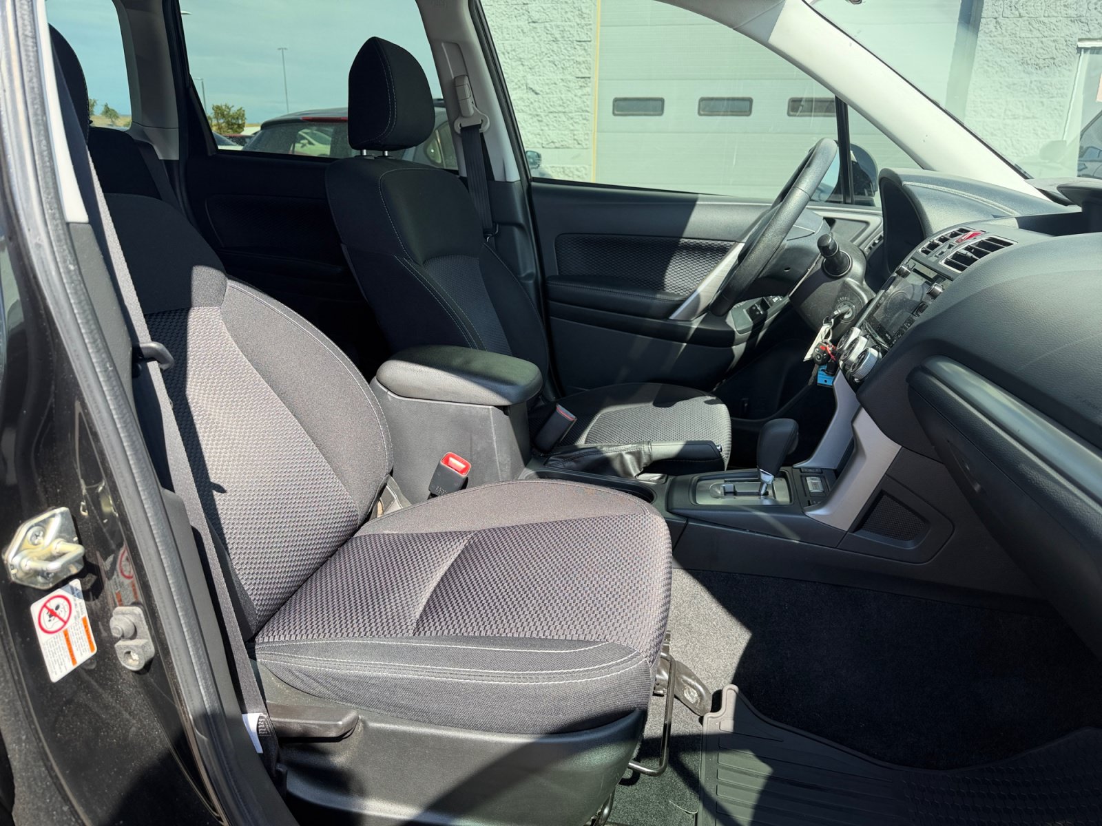Used 2017 Subaru Forester 2.5i Premium w/ All-Weather Package AWD/4WD image 31