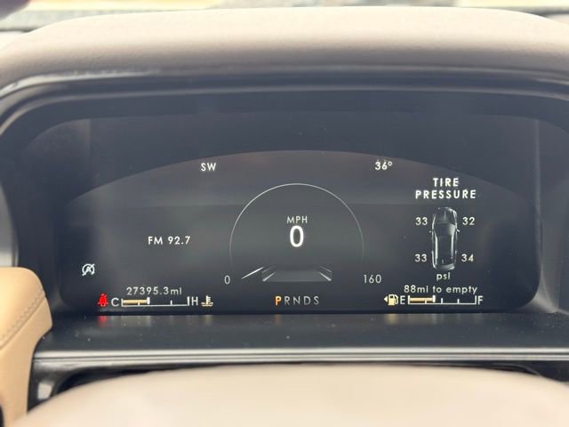 Used 2023 Lincoln Nautilus Reserve image 12