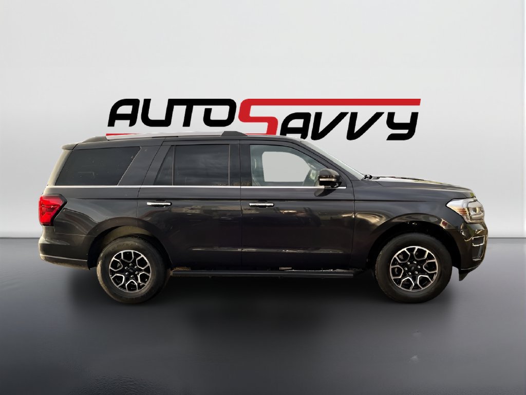 Used 2024 Ford Expedition Limited AWD/4WD image 8