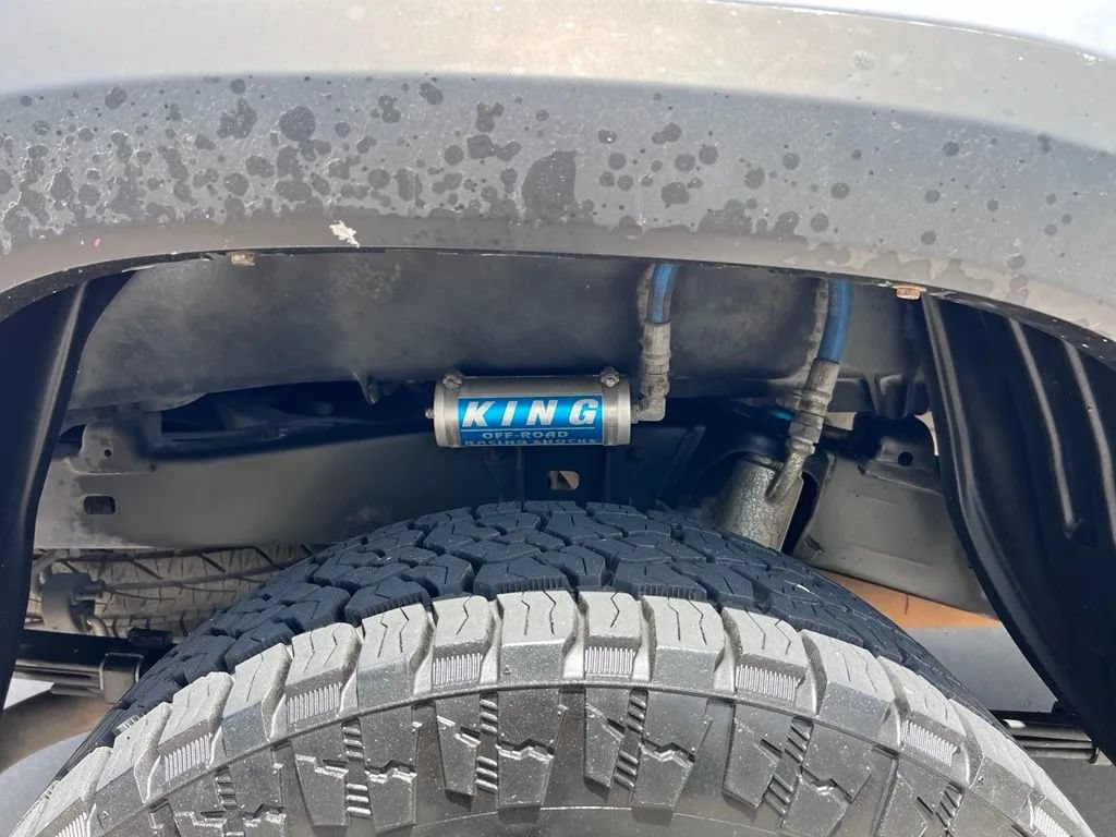 Used 2017 Toyota Tacoma TRD Off-Road RWD image 12
