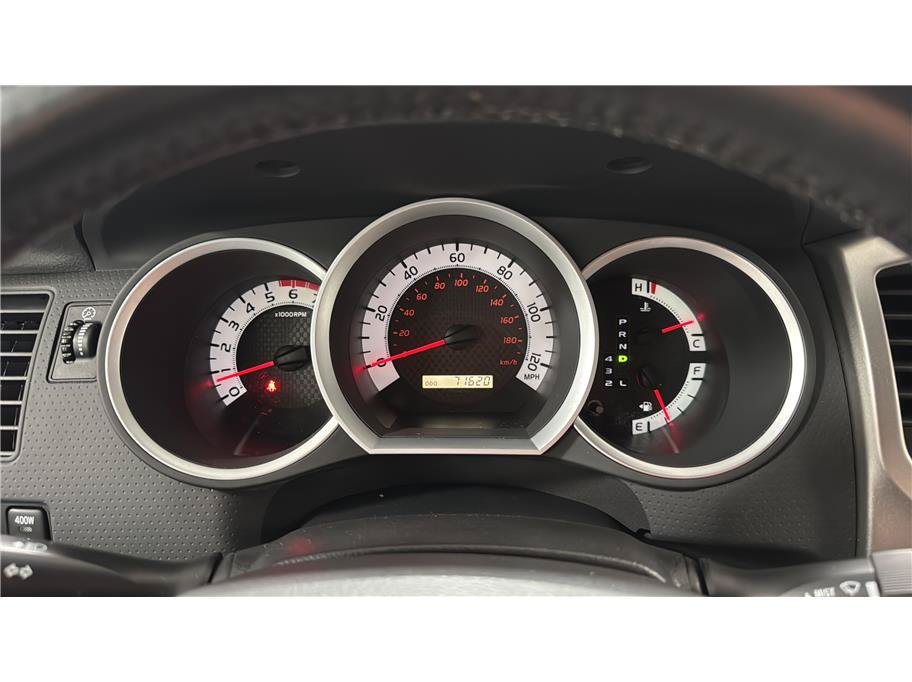 Used 2014 Toyota Tacoma PreRunner w/ TRD Off-Road Package RWD image 40