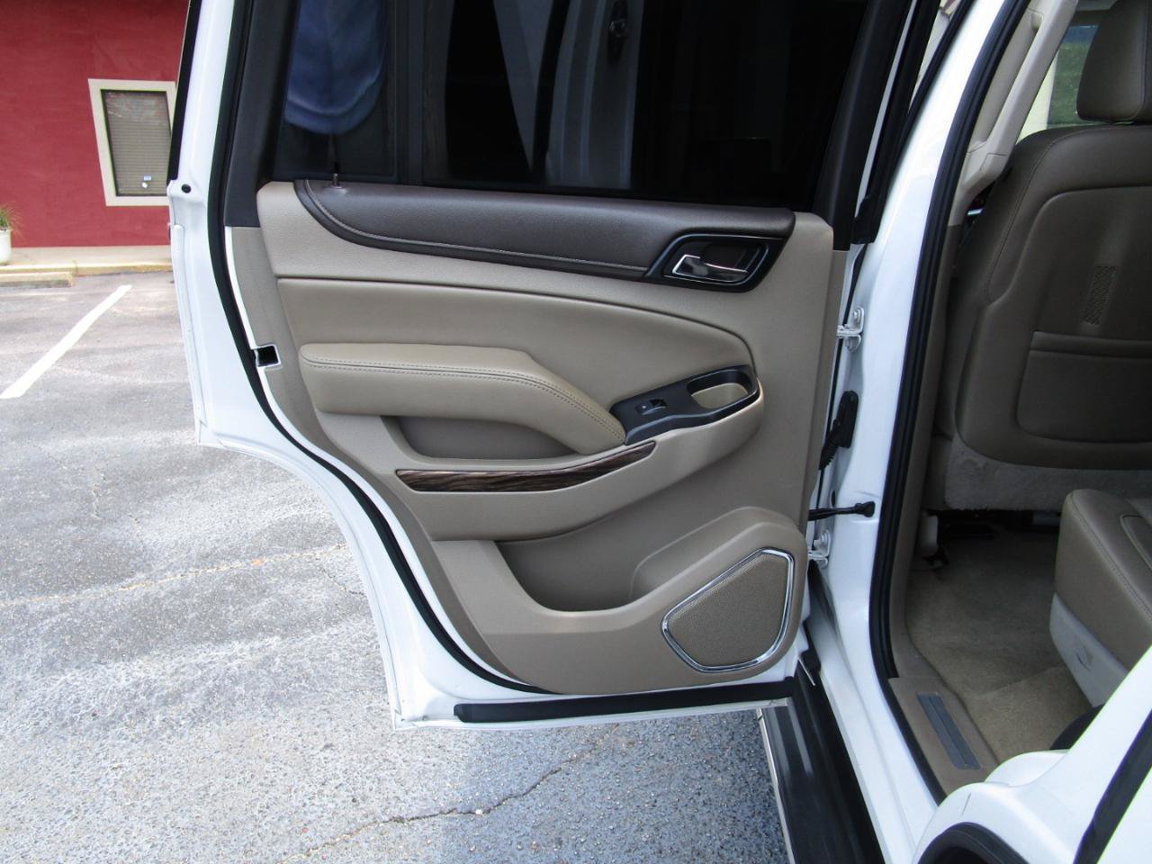 Used 2016 GMC Yukon SLT w/ HD Trailering Package RWD image 24