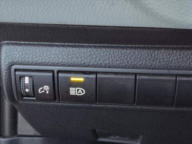 Used 2023 Toyota Corolla SE FWD image 13