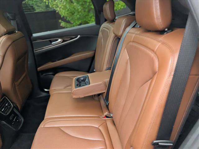 Used 2023 Lincoln Nautilus Reserve AWD/4WD image 25