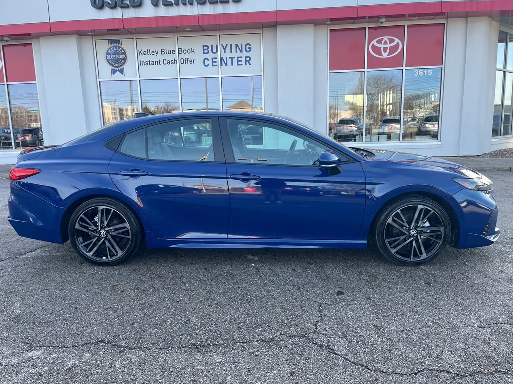 Used 2025 Toyota Camry XSE image 6